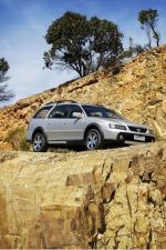 Holden Adventra LX6 2005 года